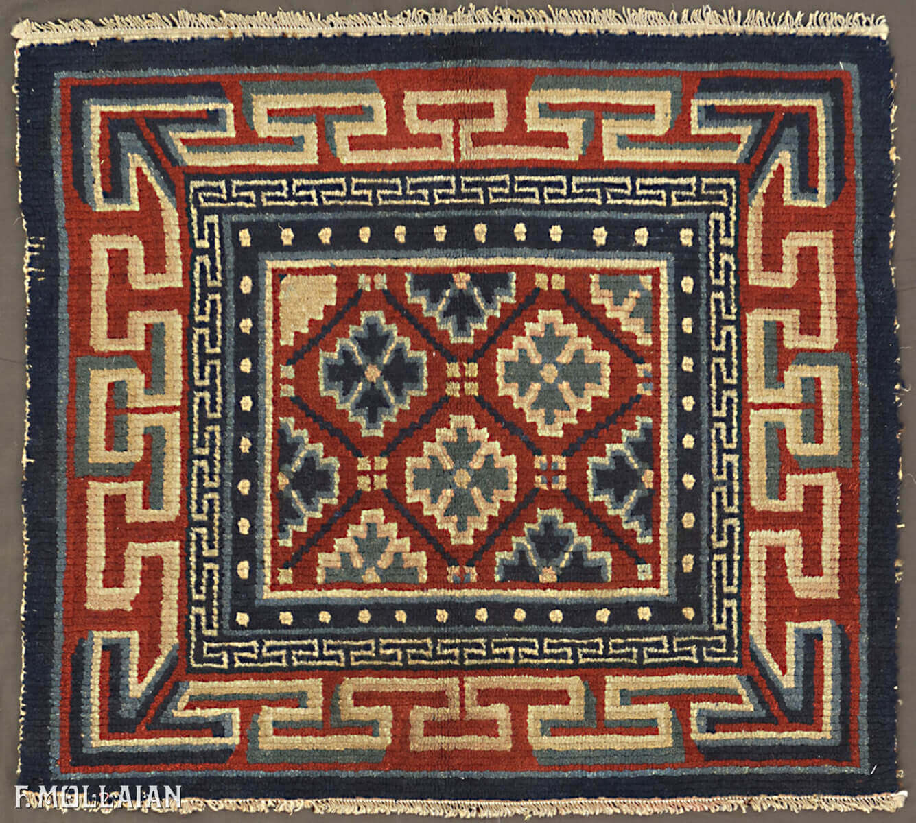 Antique Tibetan Rug n°:45556409